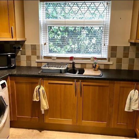 Lovely One-Bed Condo With Free Parking On Premises ซันเดอร์แลนด์ ภายนอก รูปภาพ
